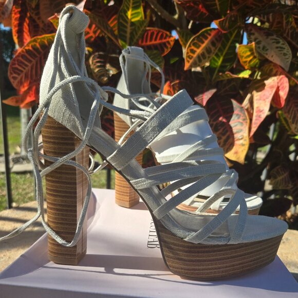 JustFab Cream Lace-Up Block Heels | Size 8.5 | Chic & Comfy - Picture 5 of 8